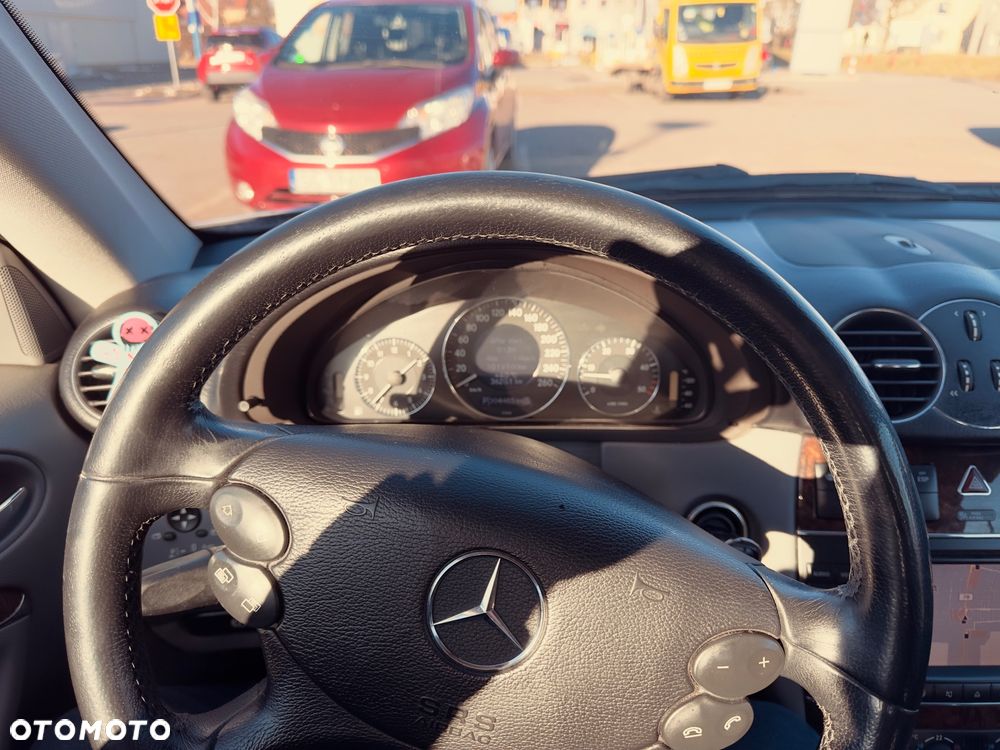 Mercedes-Benz CLK 320 CDI 7G-TRONIC Elegance - 26