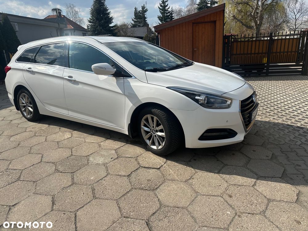 Hyundai i40 1.7 CRDi Comfort DCT - 2