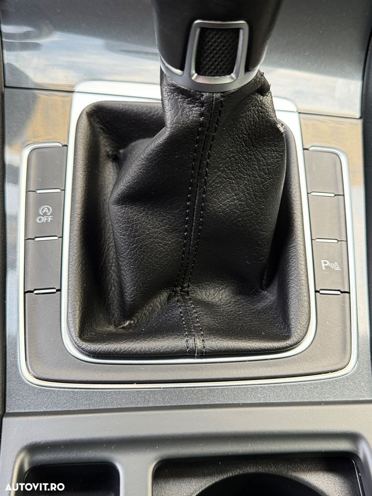 Volkswagen Golf 2.0 BlueTDI Comfortline - 22