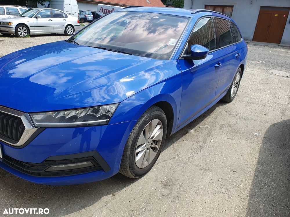 Skoda Octavia 2.0 TDI DSG Ambition - 2