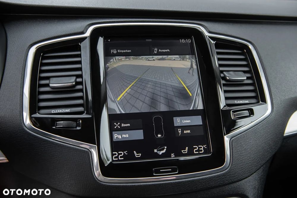 Volvo XC 90 D5 AWD Geartronic Momentum - 24