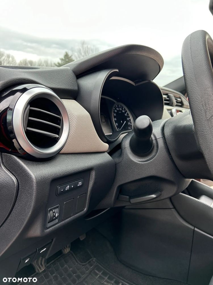 Nissan Micra 1.0 Acenta - 16