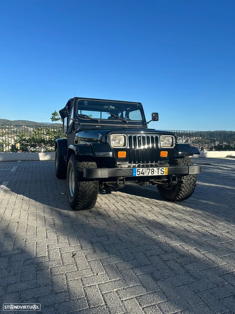 Jeep Wrangler - 9