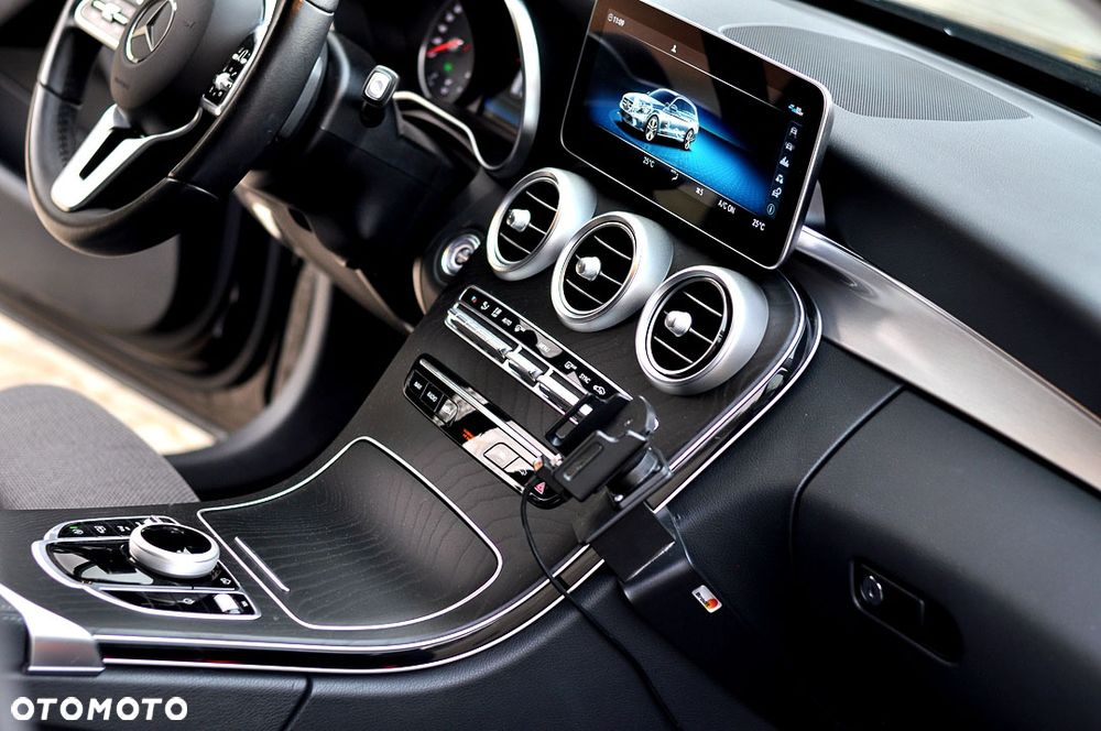 Mercedes-Benz Klasa C 220 d 9G-TRONIC AMG Line - 28