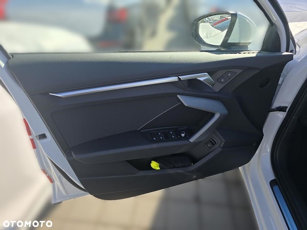 Audi A3 Sportback TFSI mHEV 110 kW Advanced S tronic - 8