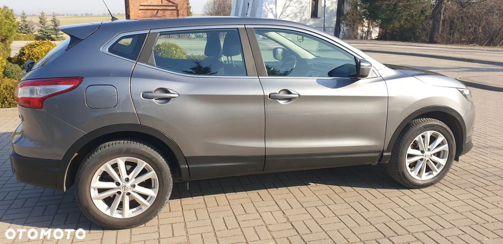 Nissan Qashqai 1.5 dCi DPF 360 - 7