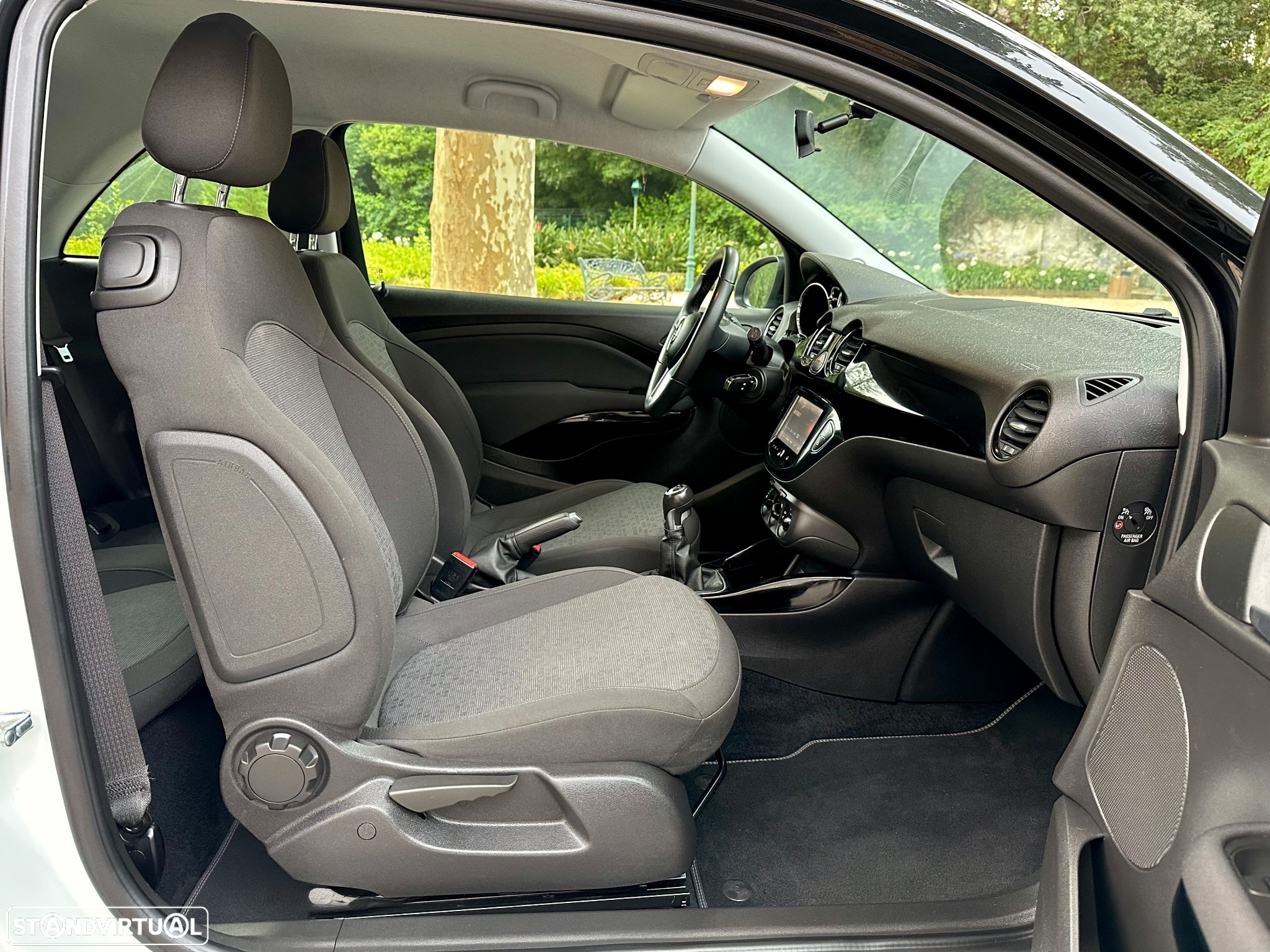 Opel Adam 1.2 Glam - 15