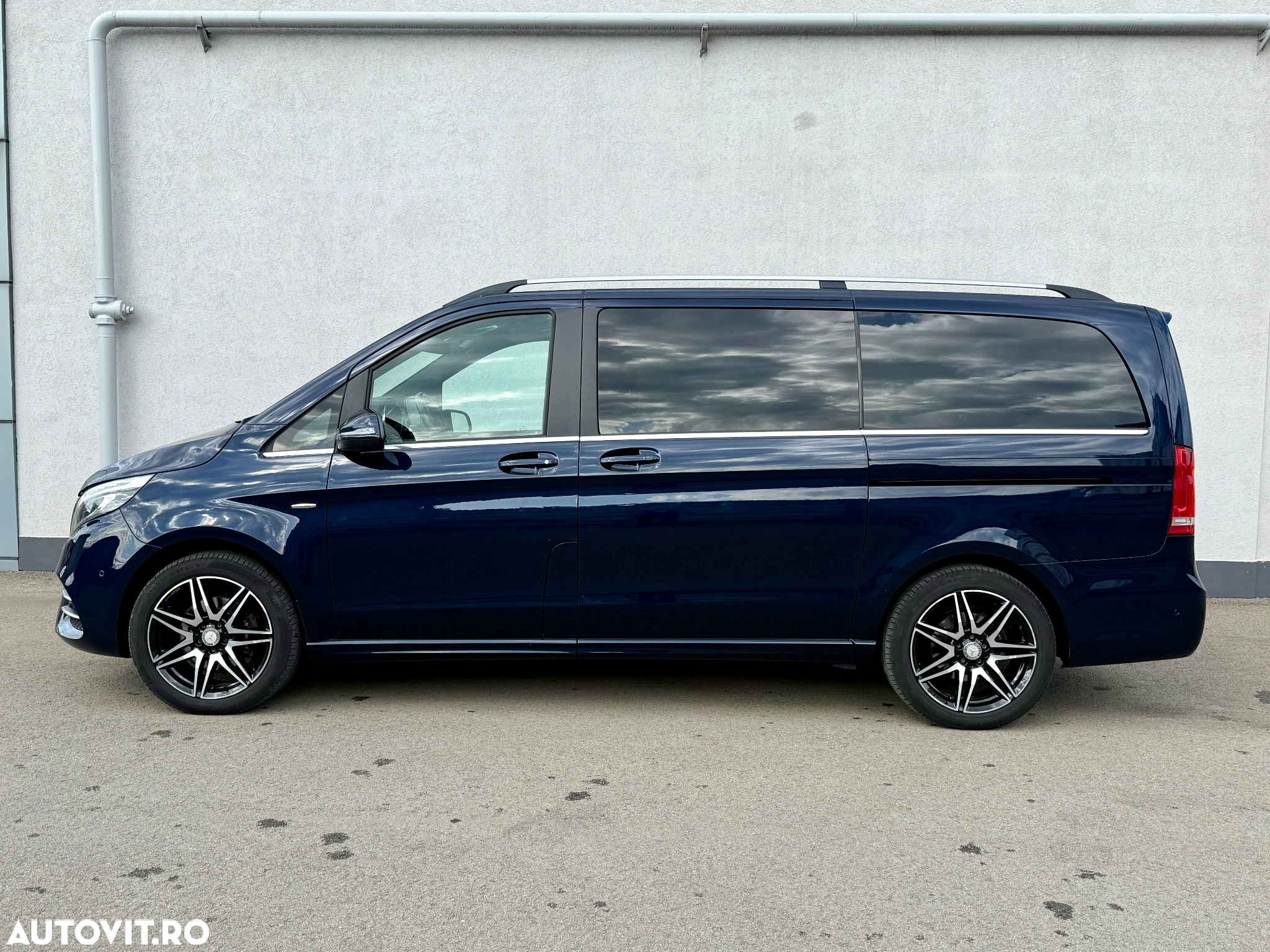 Mercedes-Benz V 250 (BlueTEC) d lang 4Matic 7G-TRONIC Avantgarde Edition - 31