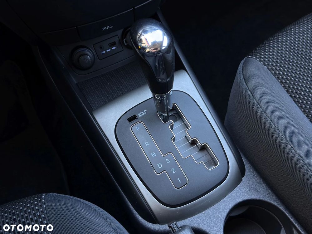 Hyundai i30 1.6 Comfort EU5 - 17