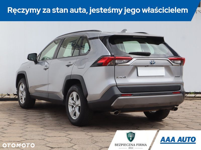 Toyota RAV4 - 6