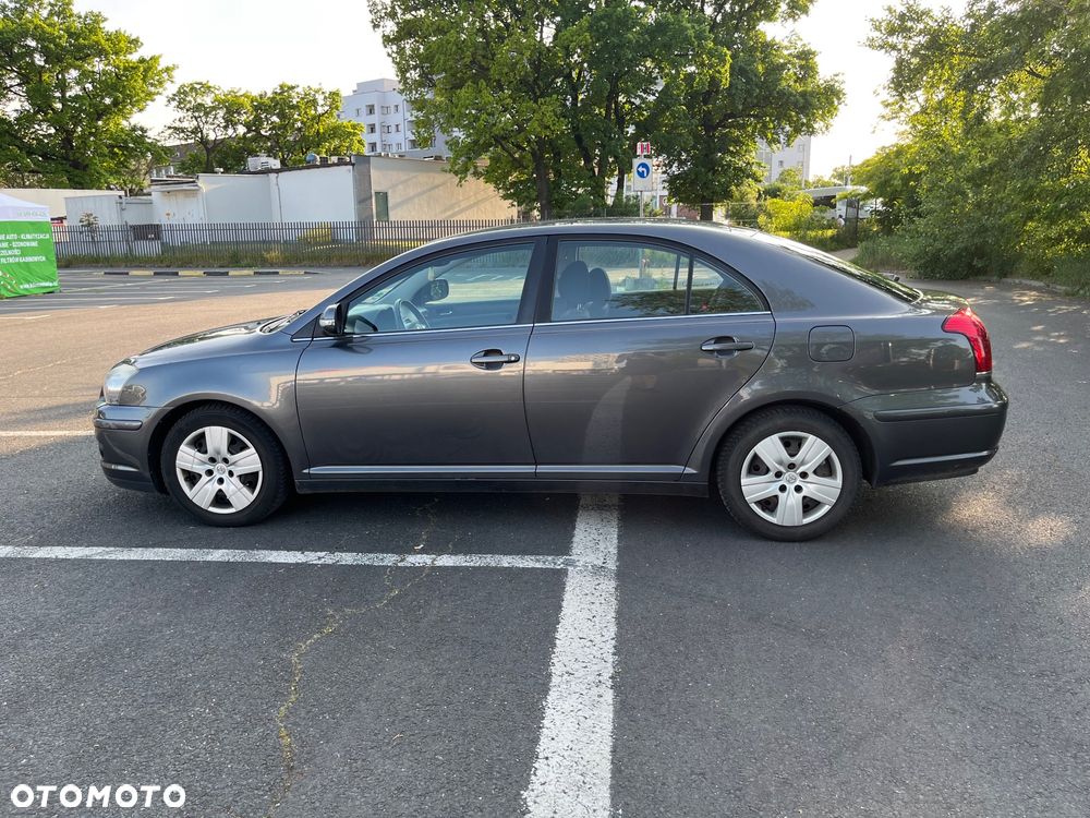 Toyota Avensis 2.0 D-4D Sol - 9