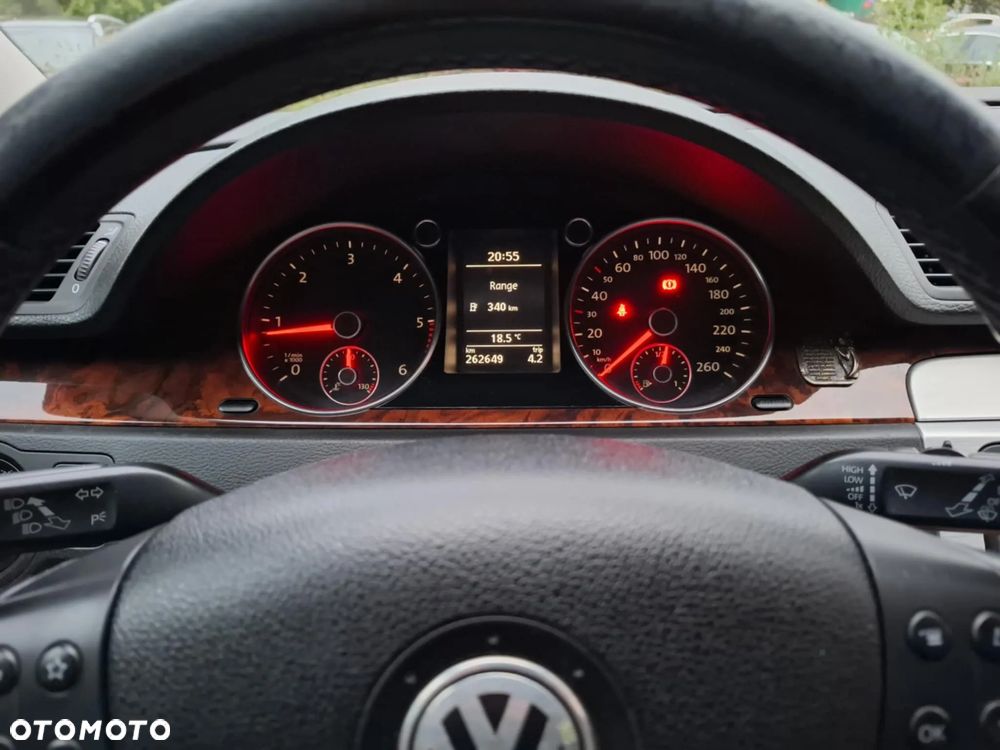 Volkswagen Passat 2.0 TDI DPF Highline - 2
