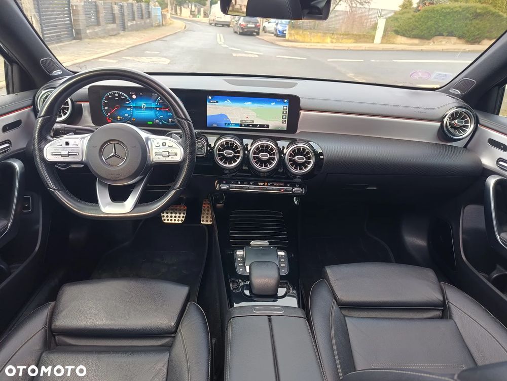 Mercedes-Benz Klasa A 250 e 8G-DCT AMG Line - 13