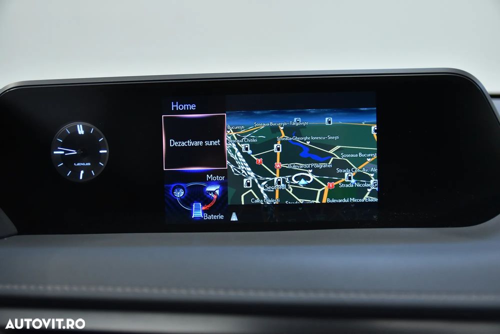 Lexus UX - 21