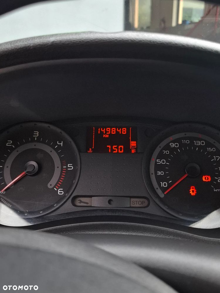 Renault Clio 1.5 dCi Authentique - 11