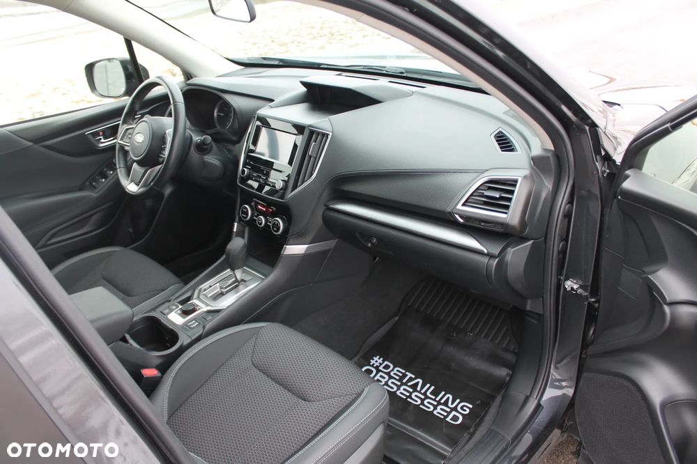 Subaru Forester 2.5 X Premium - 12
