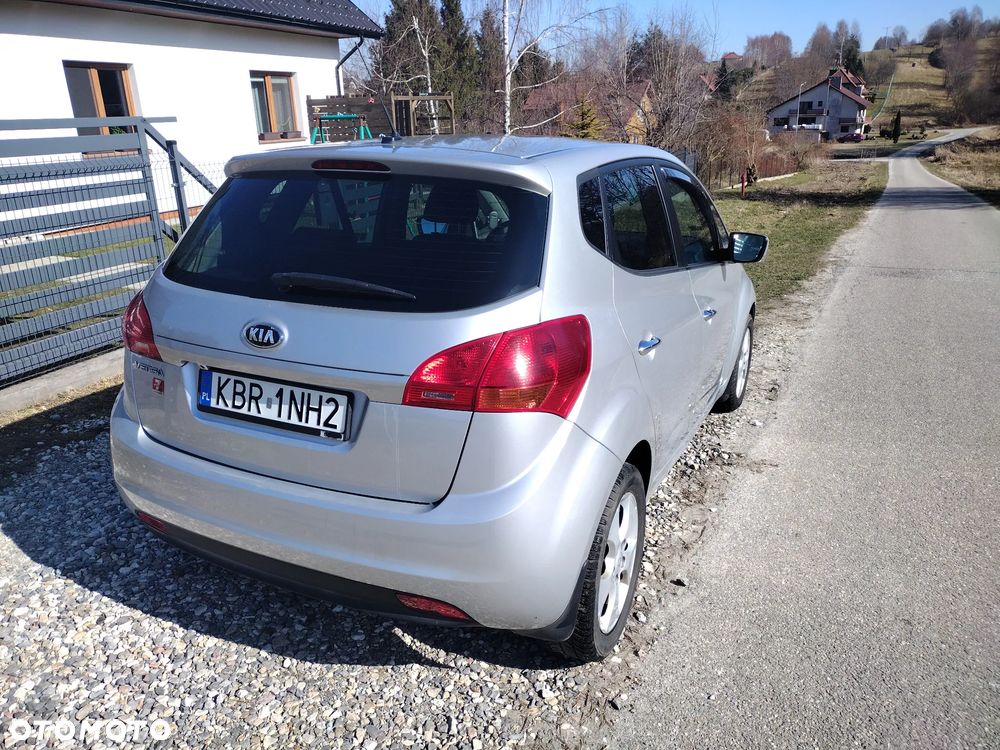 Kia Venga - 3