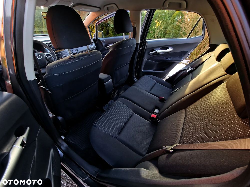 Toyota Auris 1.6 Premium - 23