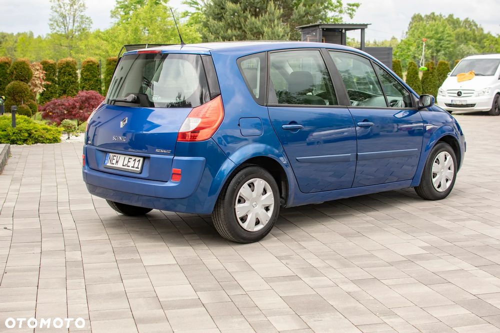 Renault Scenic - 11