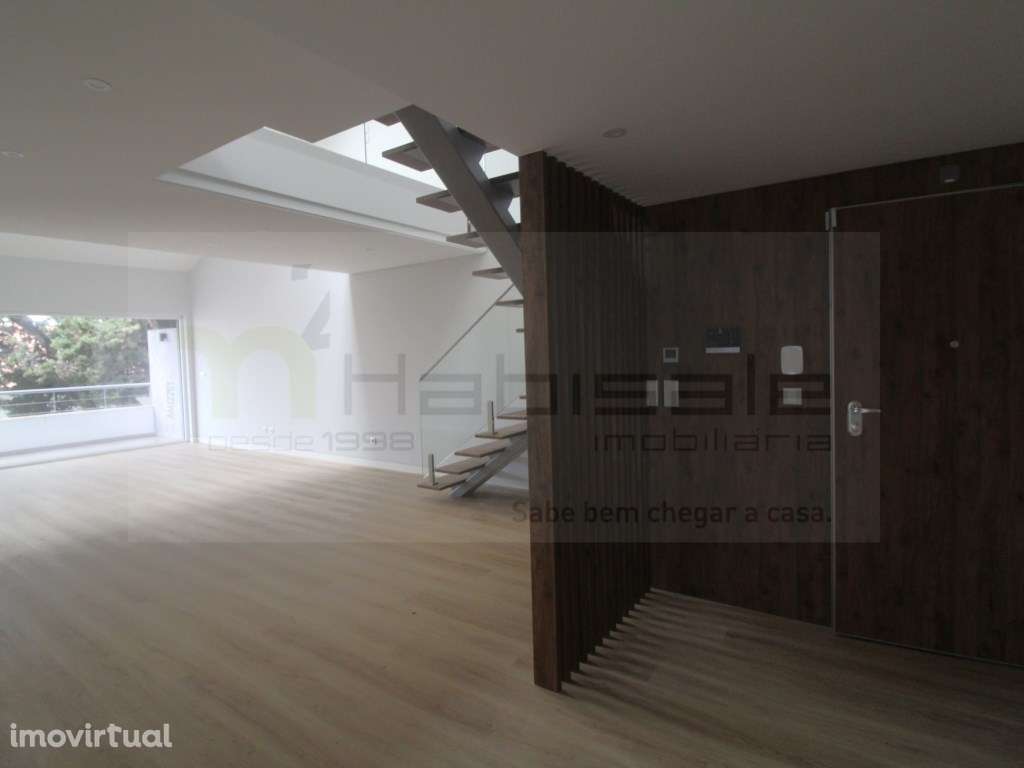 Excelente apartamento T3+1 no Centro de Carcavelos com Acabamentos ... - Grande imagem: 5/24