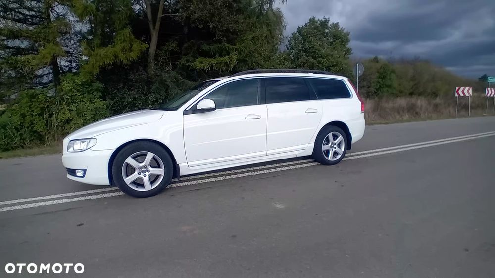 Volvo V70 D5 Geartronic Kinetic - 32