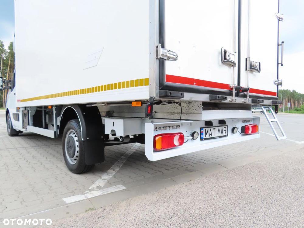 Renault Master 2.3 dCi 163 Km WZMACNIANY Chłodnia -20*C + 30*C Z Izoterma 4.20 Cm 8 Euro Palet Zasilanie V230 Funkcja Grzania Kabina Sypialniana WEBASTO Stan Jak NOWY - 15