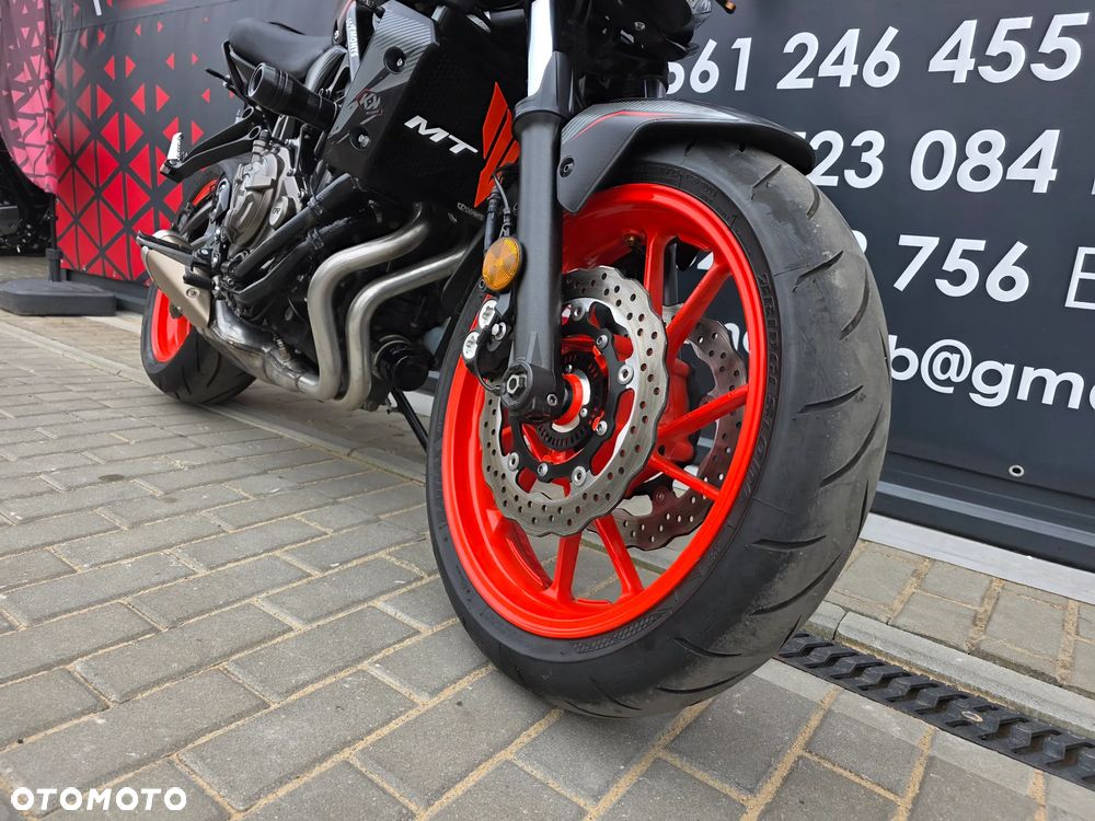 Yamaha MT - 28