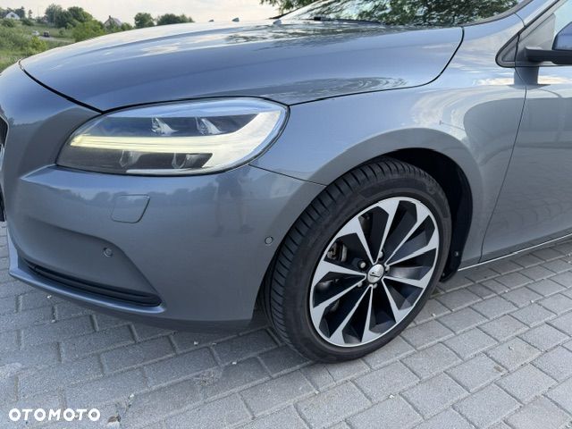 Volvo V40 D4 Drive-E Momentum - 10