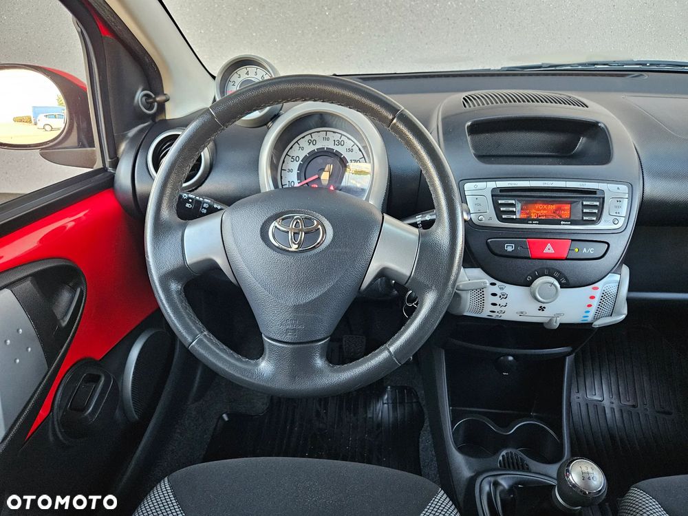 Toyota Aygo 1.0 VVT-i Luna EU5 - 26