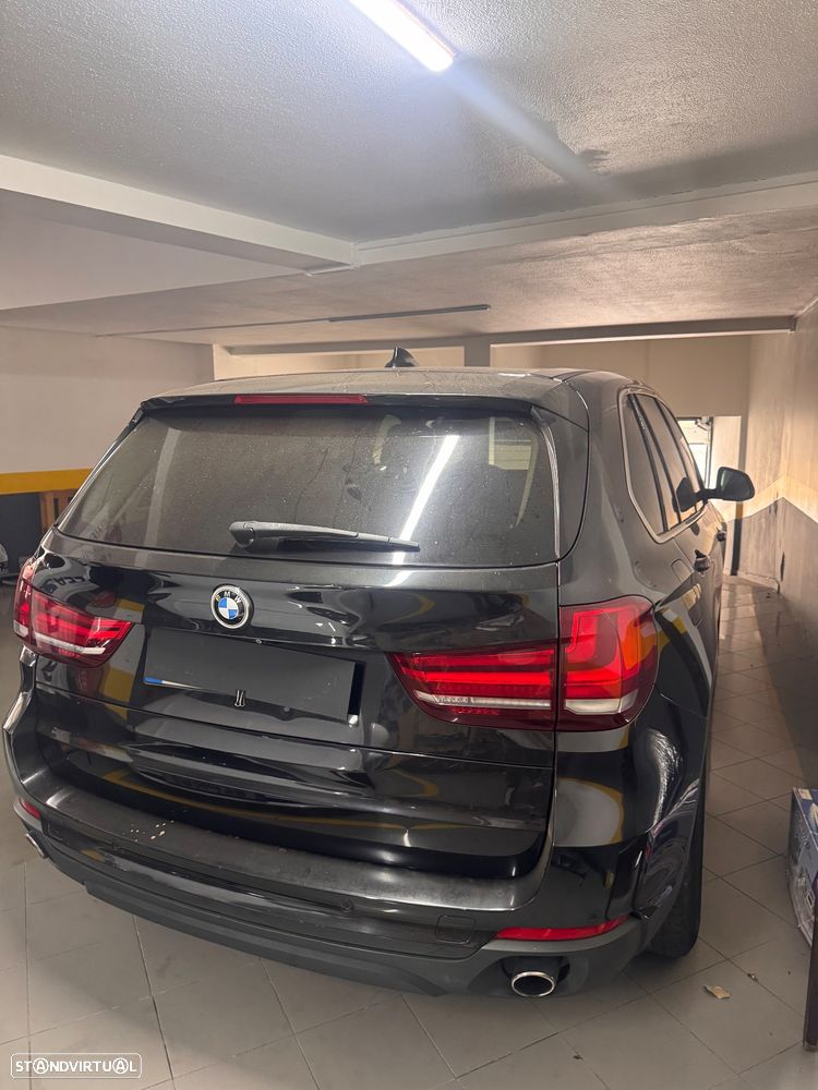 BMW X5 25 d sDrive Comfort 7L - 6