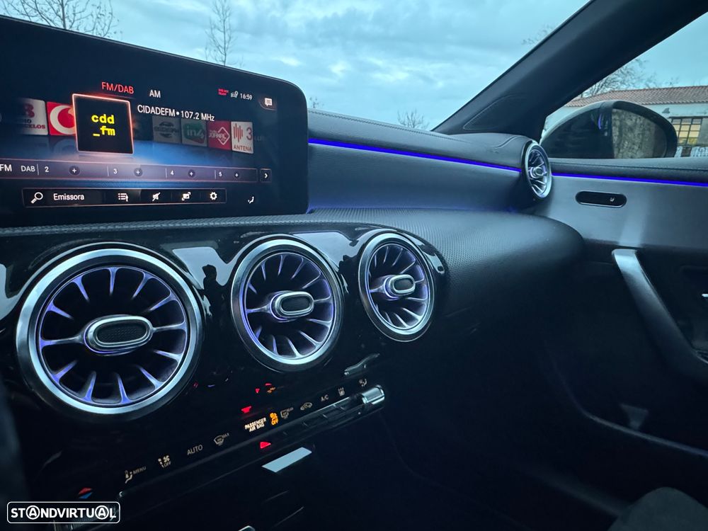 Mercedes-Benz A 250 e AMG Line - 22