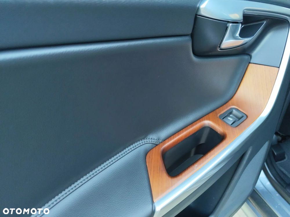 Volvo XC 60 T5 AWD Geartronic Inscription - 38