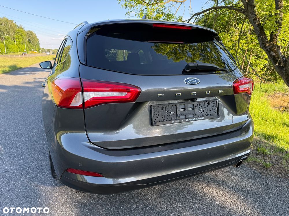 Ford Focus 1.0 EcoBoost Titanium - 9