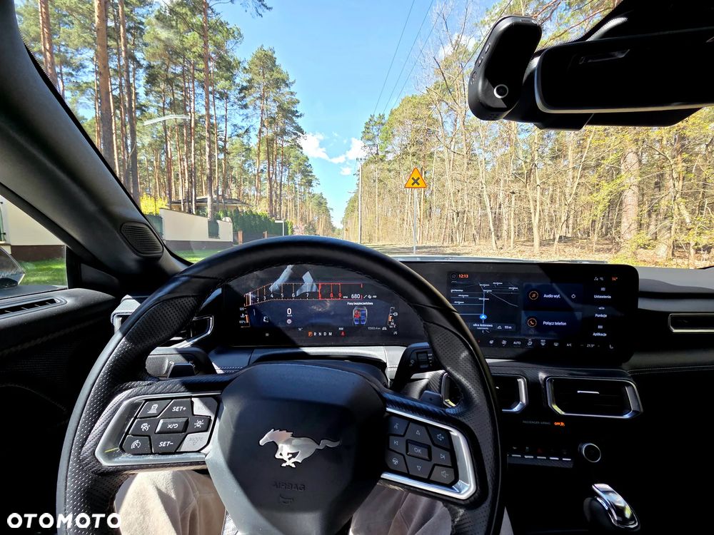 Ford Mustang - 9