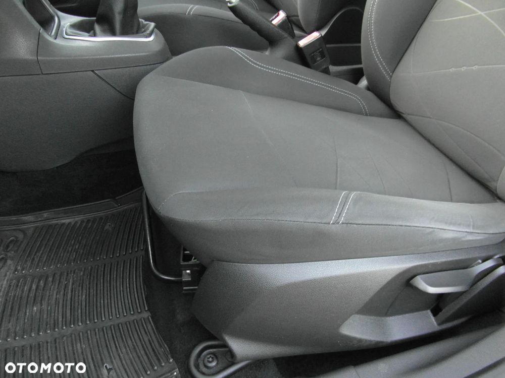Ford Fiesta 1.25 Silver X (Trend) EU6 - 17