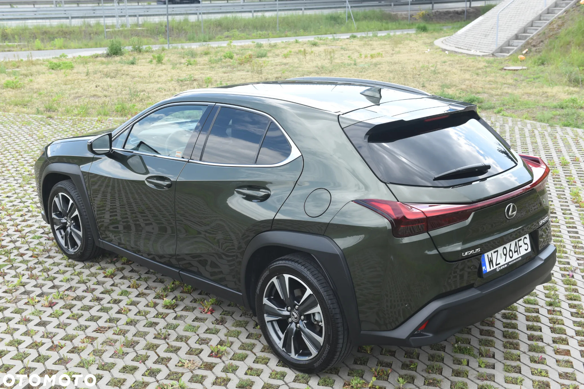 Lexus UX 250h GPF Business 2WD - 13