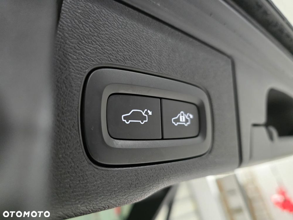 Volvo XC 60 B4 D AWD Core - 16
