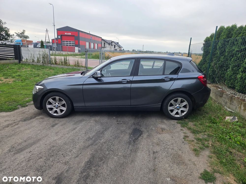 BMW Seria 1 116d DPF - 6