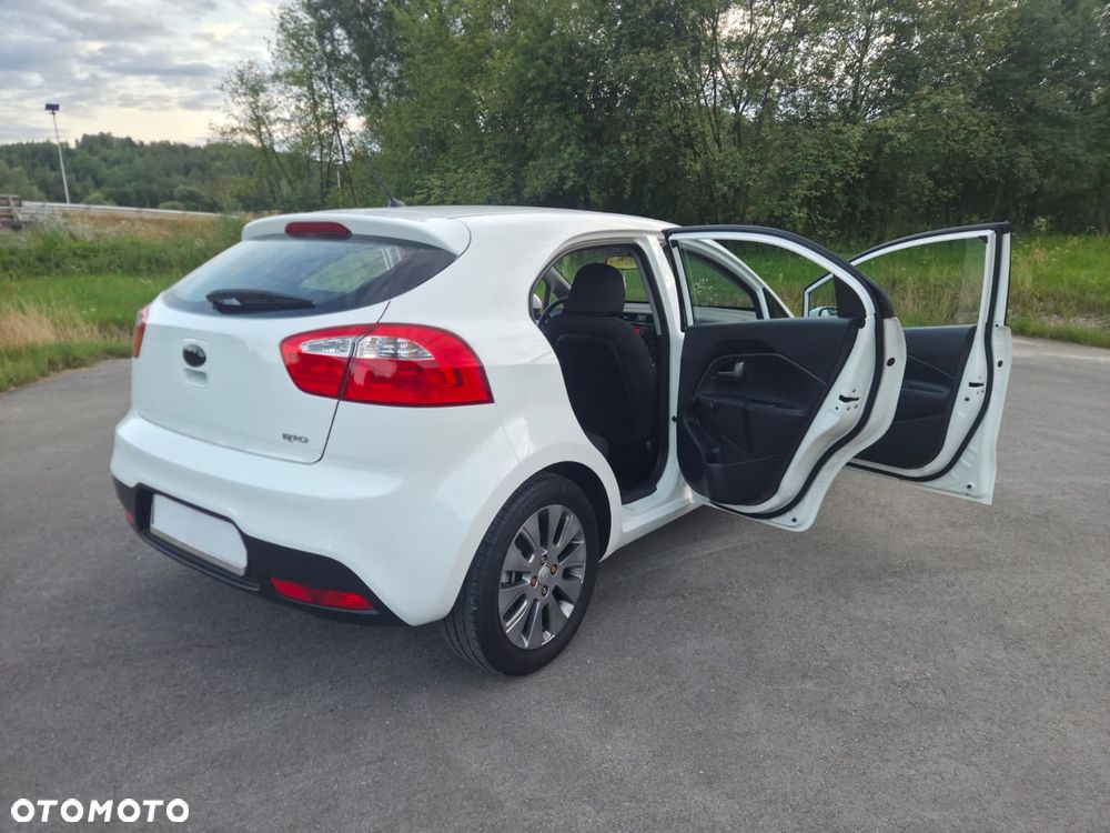 Kia Rio 1.2 Attract - 18