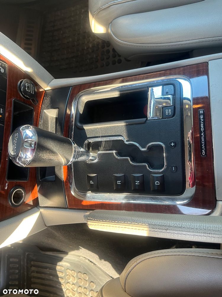 Jeep Commander 3.0 CRD DPF Automatik Limited - 17