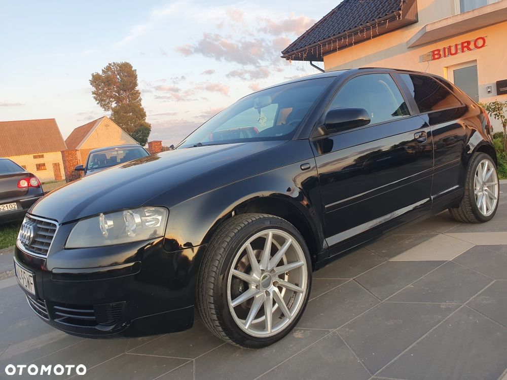 Audi A3 Sportback - 1