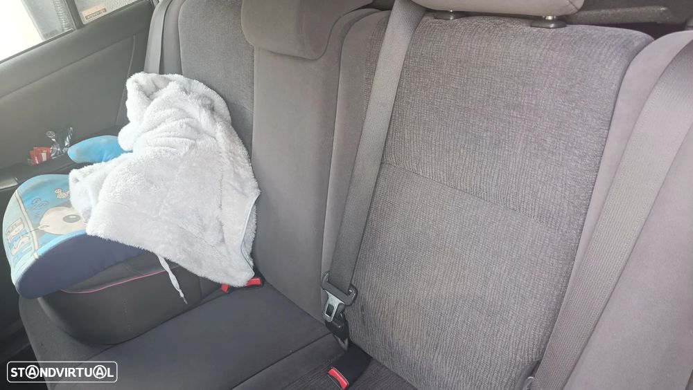 Toyota Corolla SW 1.4 Sol - 8