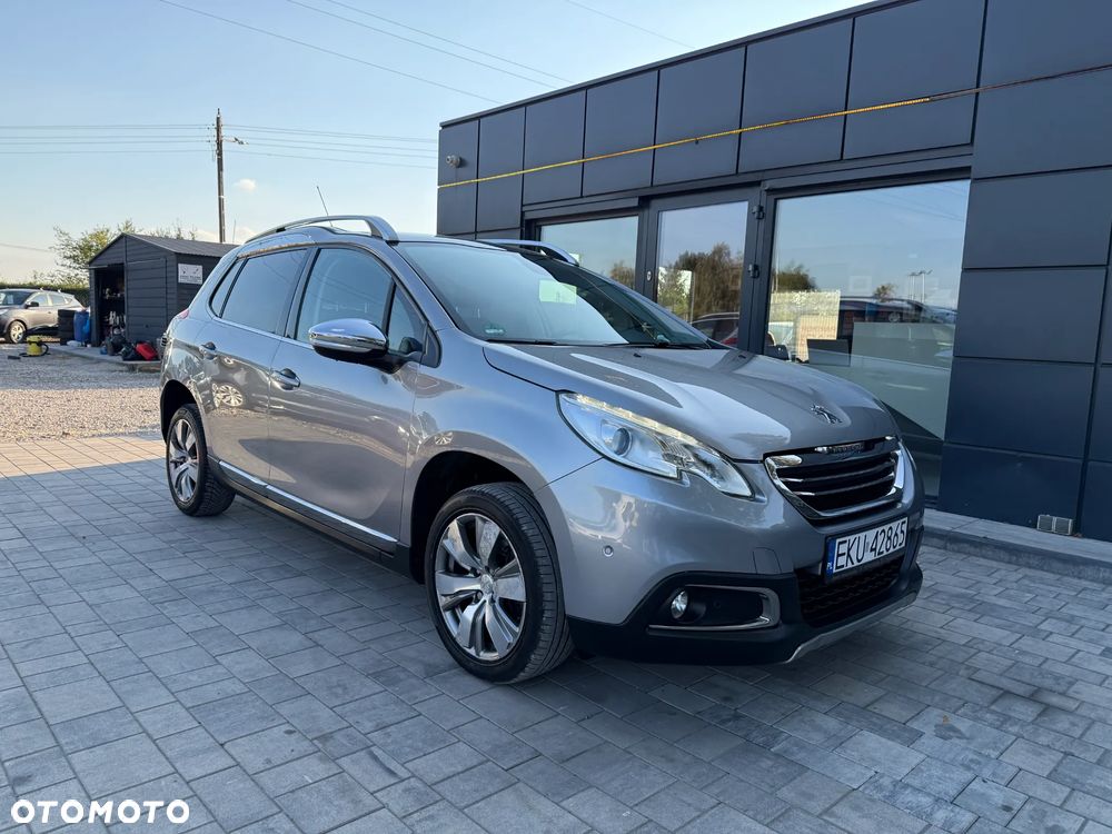 Peugeot 2008 1.2 Pure Tech Allure S&S - 13