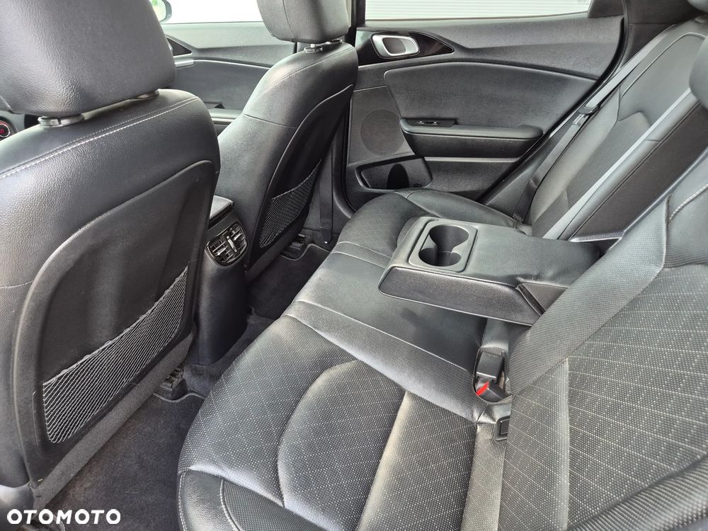 Kia XCeed 1.4 T-GDI OPF DCT7 PLATINUM EDITION - 21