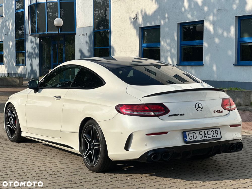 Mercedes-Benz Klasa C 300 9G-TRONIC AMG Line - 6