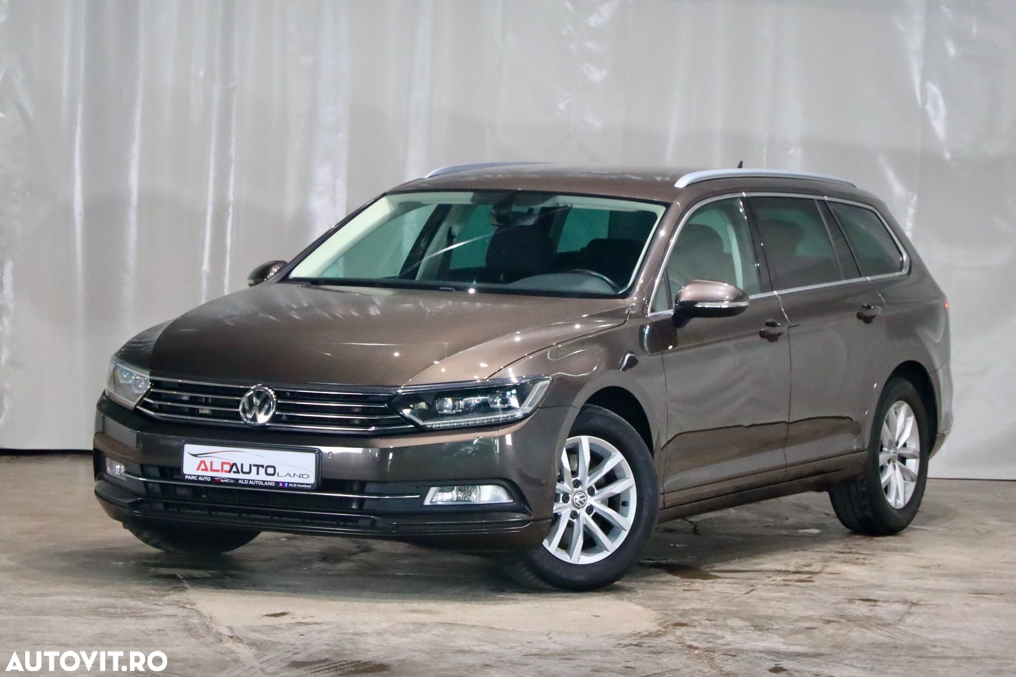 Volkswagen Passat Variant 1.6 TDI (BlueMotion Technology) Comfortline - 1