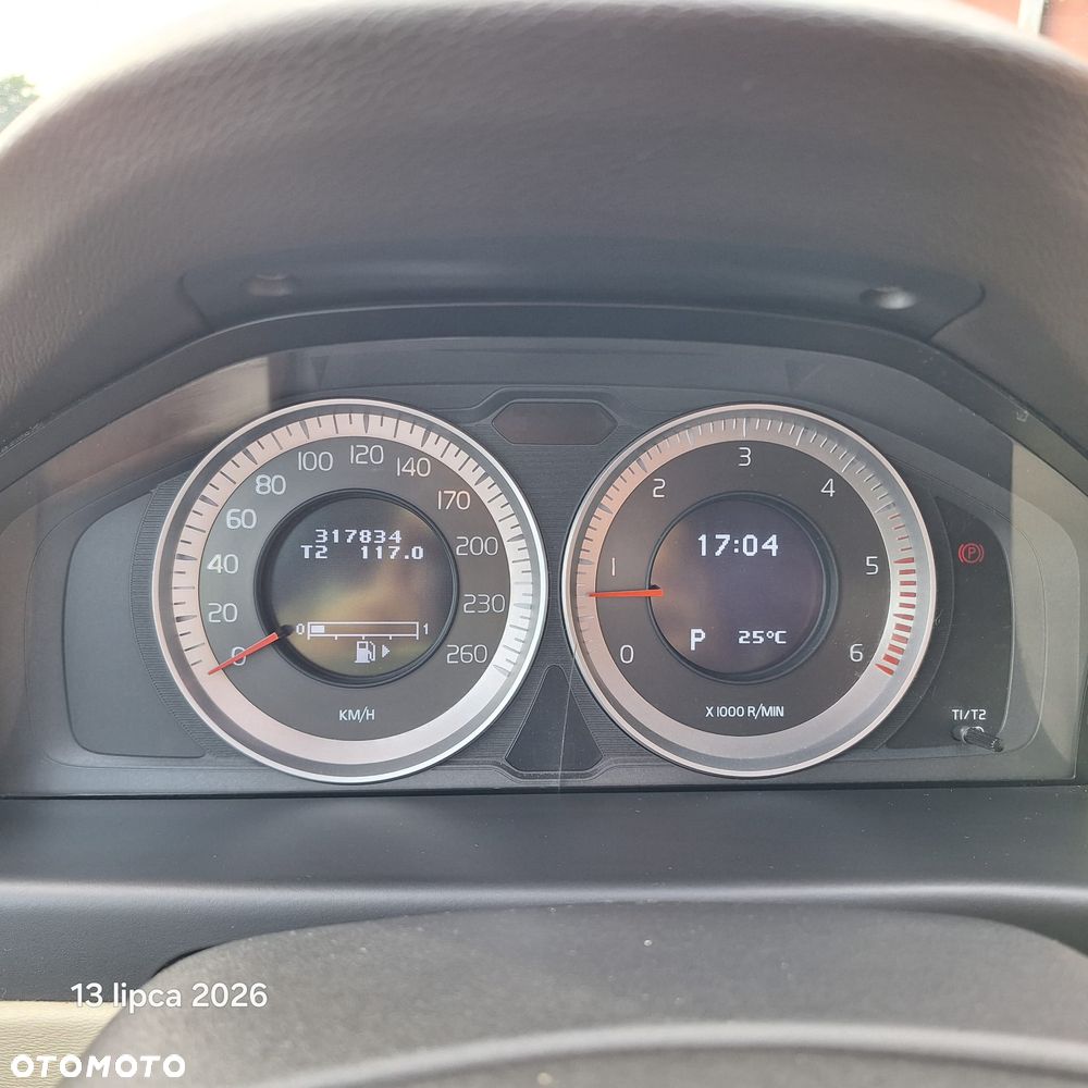 Volvo XC 70 D5 AWD Geartronic Summum - 26