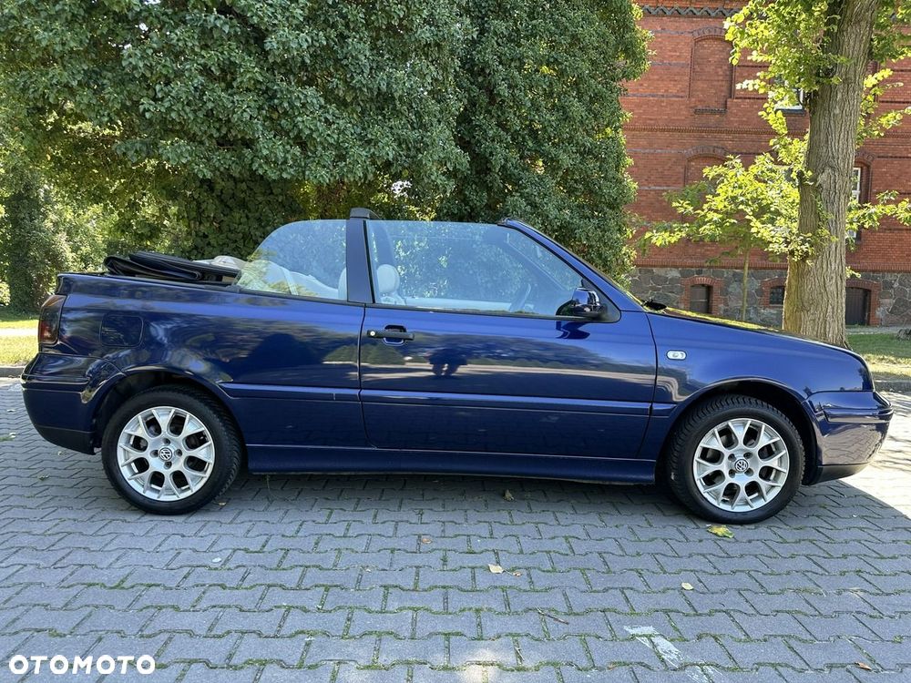 Volkswagen Golf - 8