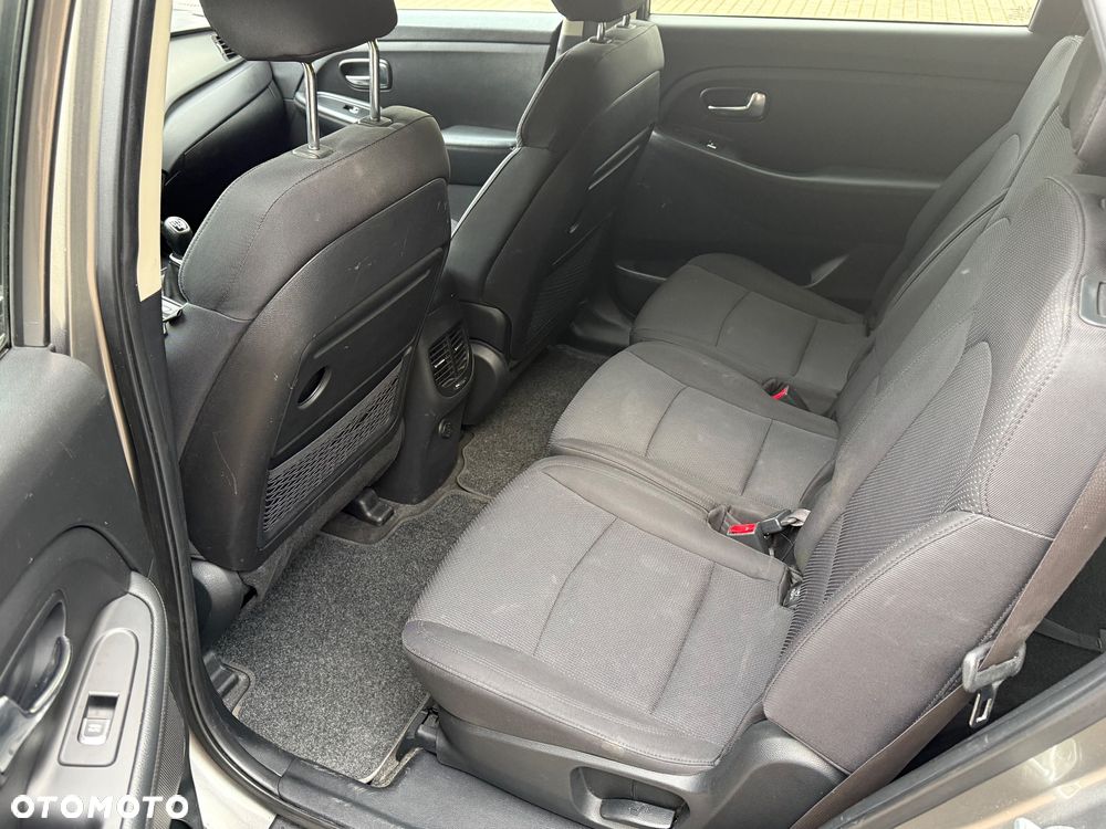 Kia Carens 1.7 CRDi S 7os - 15