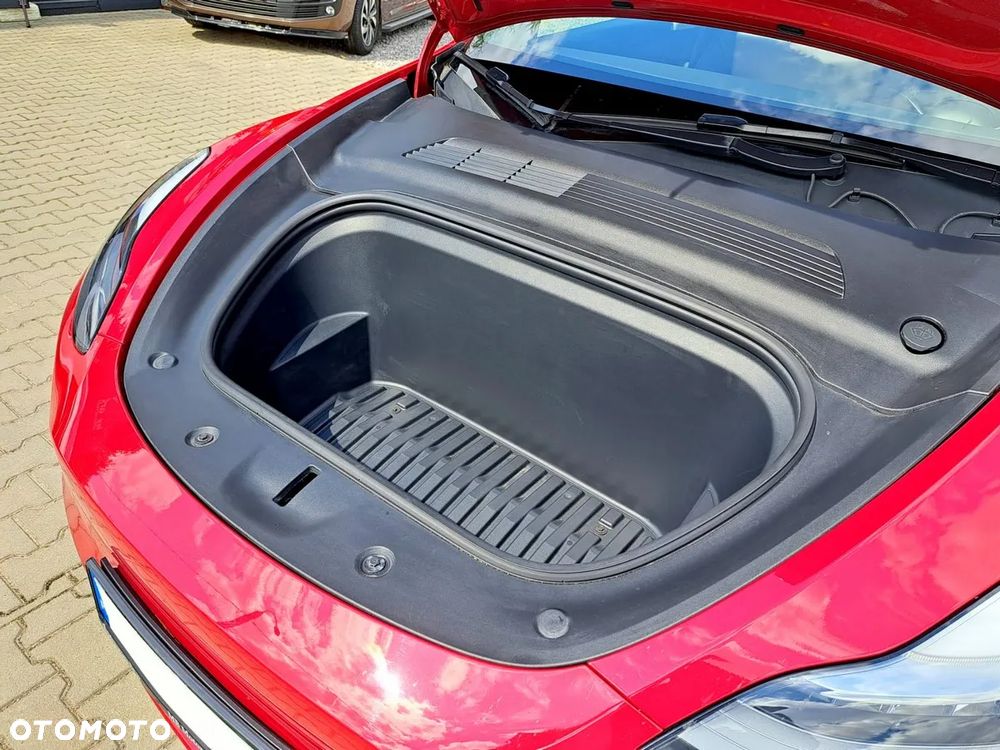 Tesla Y Model Long Range Dual Motor AWD - 26